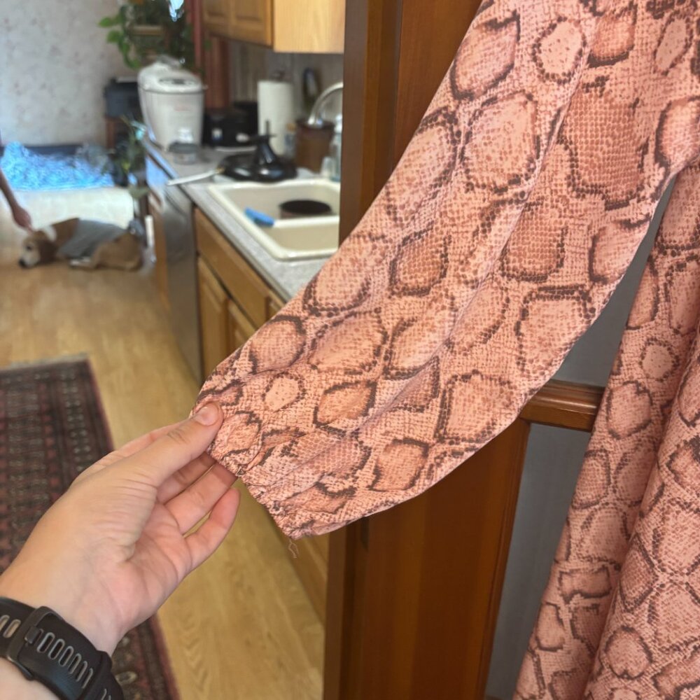 Large, Pink, Buddy Love Duster in Snakeskin - Picture 3 of 4